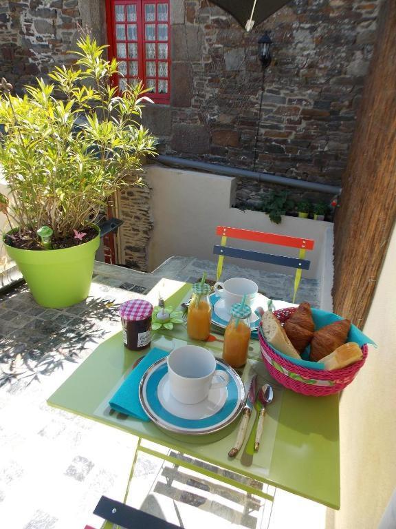 Chambre De La Nonne En Vacances Dol-de-Bretagne Luaran gambar
