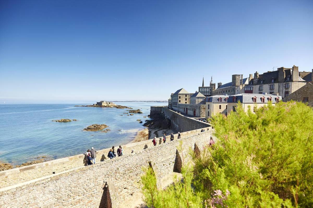 Chambre De La Nonne En Vacances Dol-de-Bretagne Luaran gambar